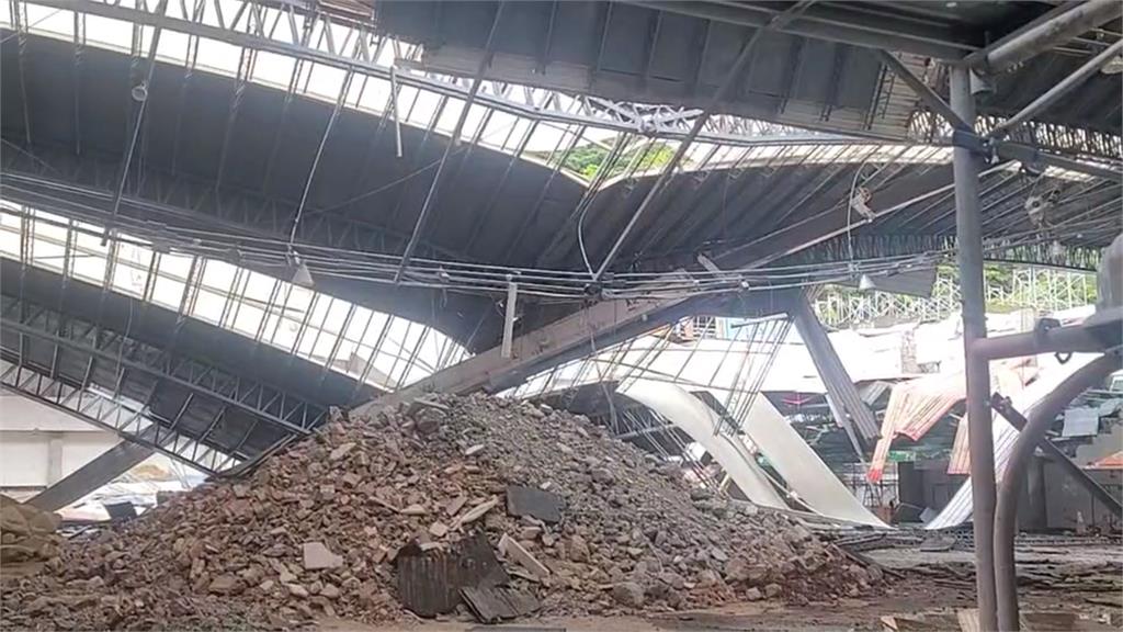基隆市民體育活動中心整修　拆屋頂突崩落1工人跳下受傷