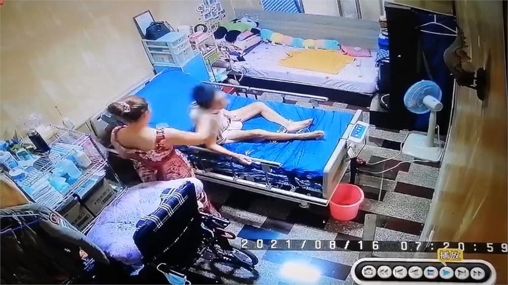 印尼看護虐中風老婦人 拿熱水燙害起泡謊稱被蟲咬