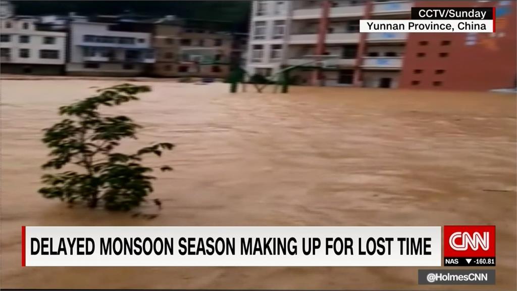 梅雨季釀災 中國雲南河水暴漲淹村