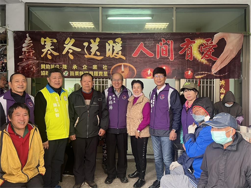 快新聞／響應賴總統！羅貴星、綠苗縣黨部寒冬助弱勢家庭　持續關心民瘼