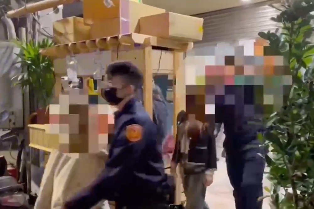 涉當街拉客　警深夜出擊破獲色情應召集團