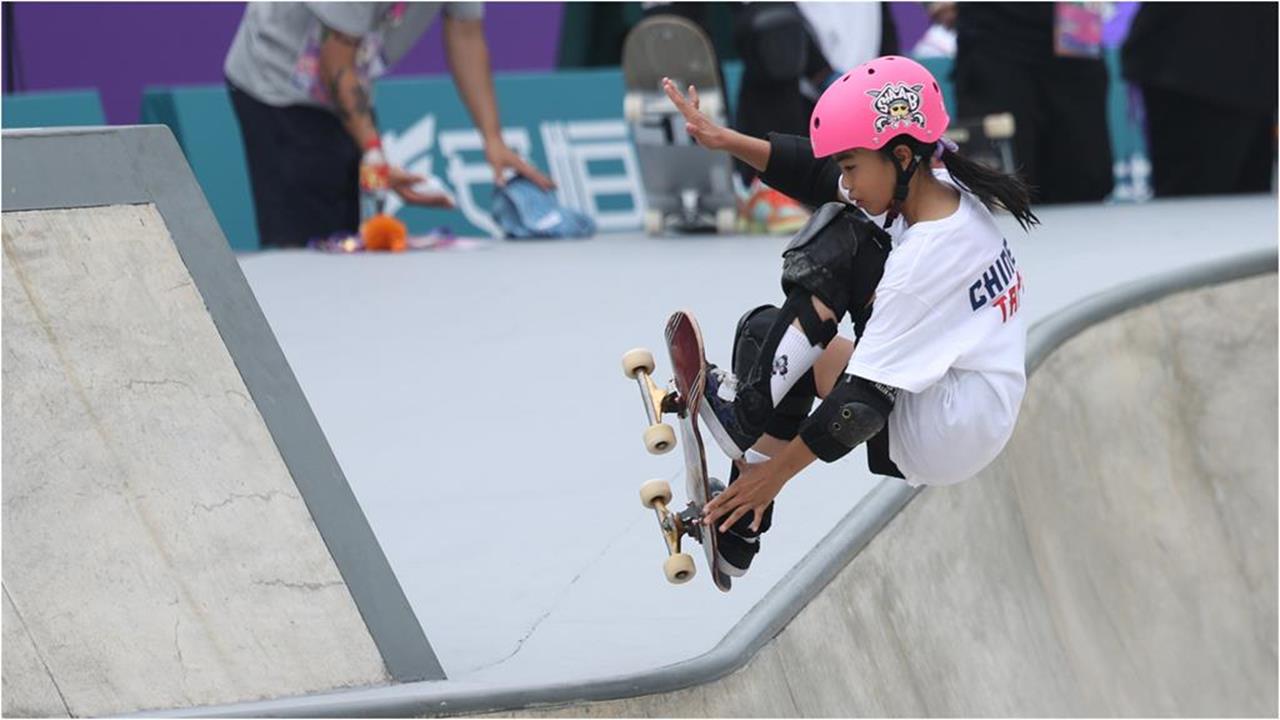 亞運／14歲滑板少女林逸凡太強！最後一滑78.53分衝進決賽