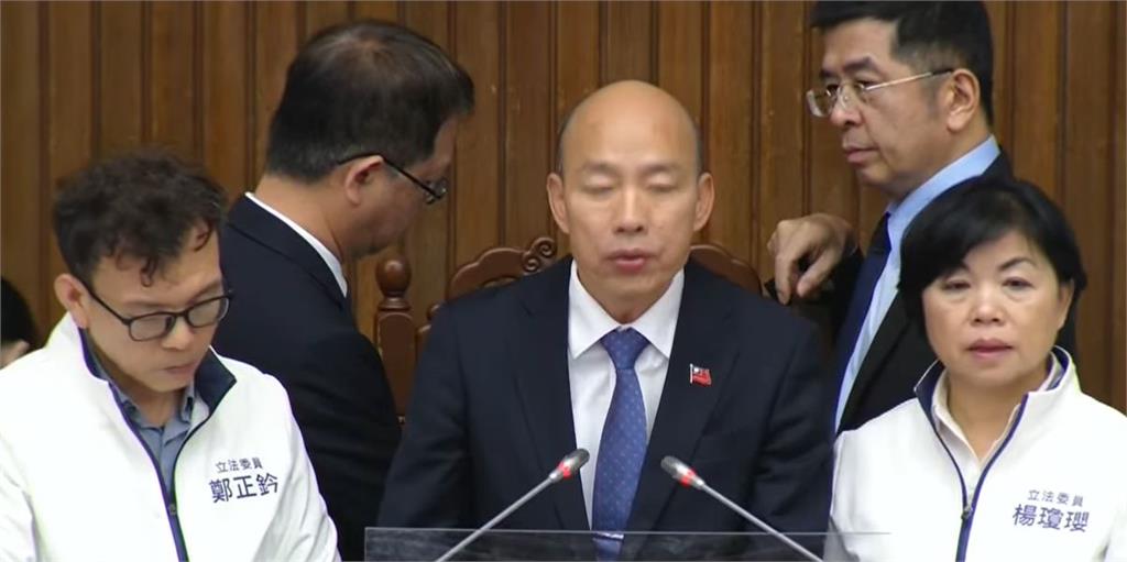 快新聞/藍白聯手強推《憲訴法》三讀通過! 大法官人數若不足恐「癱瘓憲法法庭」