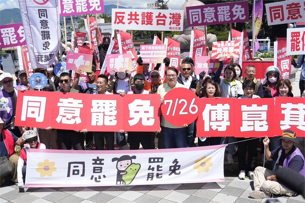 快新聞/直搗花蓮! 林右昌合體罷團嗆傅:不忠不義沒資格拜關公