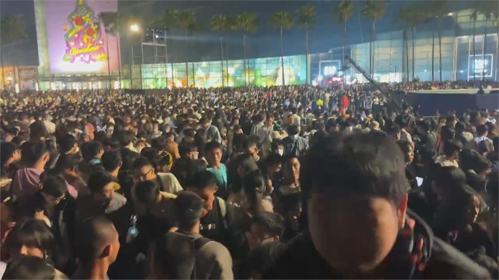 虛驚一場！高雄跨年驚傳有人亮刀　警約談查看影像原來是支筆