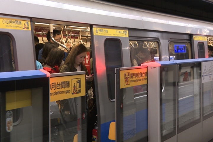 北捷板南線列車「卡關」300人被請下車