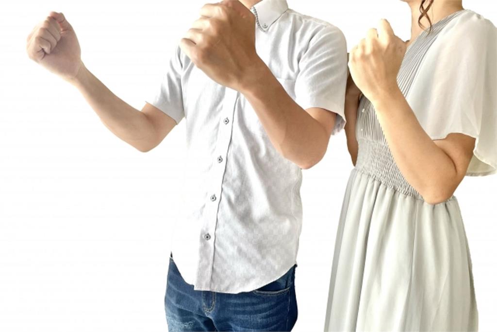 雙薪家庭搏上位！35歲夫妻靠5心法　10年存1億移民爽退休