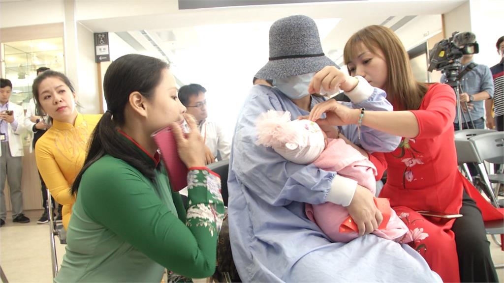 小女嬰出生後發高燒 送醫發現血液如煉乳...