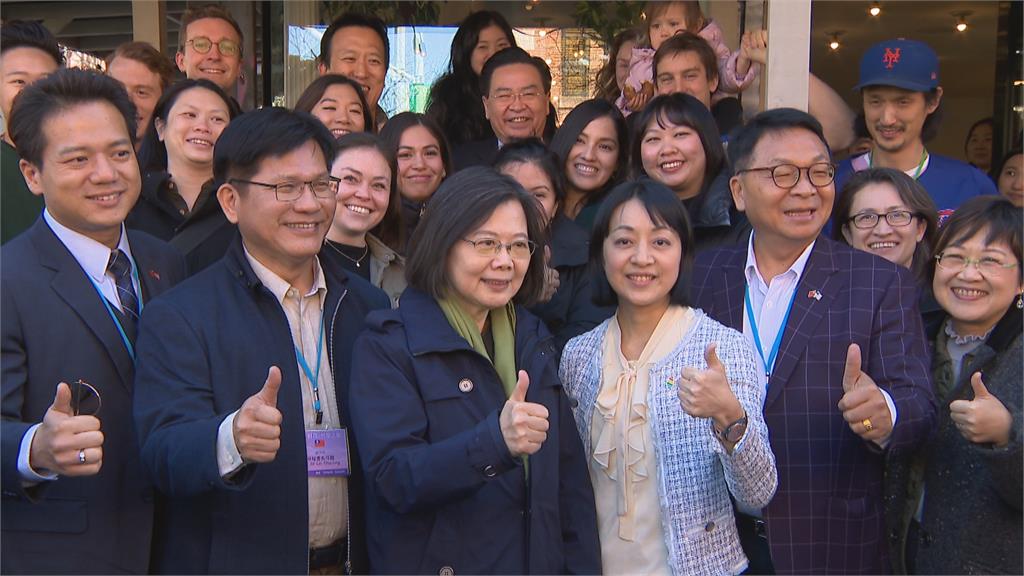 蔡總統光顧紐約台式早餐　與青年分享打拚經驗