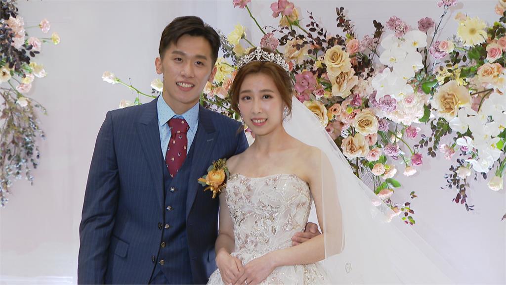 愛情長跑6年感謝「一路相伴」　李智凱迎娶嬌妻
