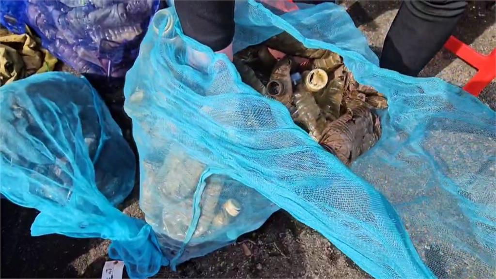 新北環保局無痕淨海活動　「潛海戰將」下水清除海底廢棄物