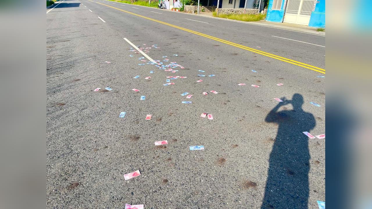 澎湖阿北口袋變「撒錢機」！狂噴10萬驚險過程曝…熱心騎士急撿錢送警局