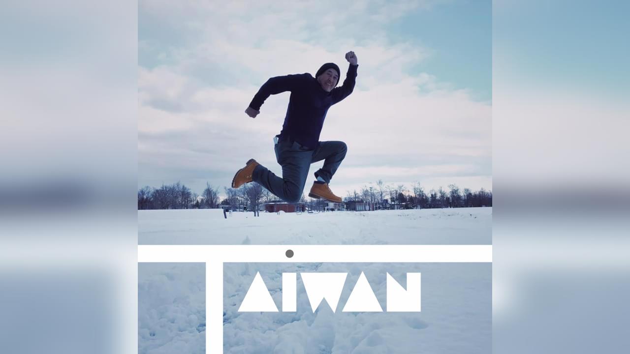 快新聞／名導踩引擎蓋遭起訴！不滿違停擋道怒持拒馬洩憤　兒子曾為偷安全帽燒車