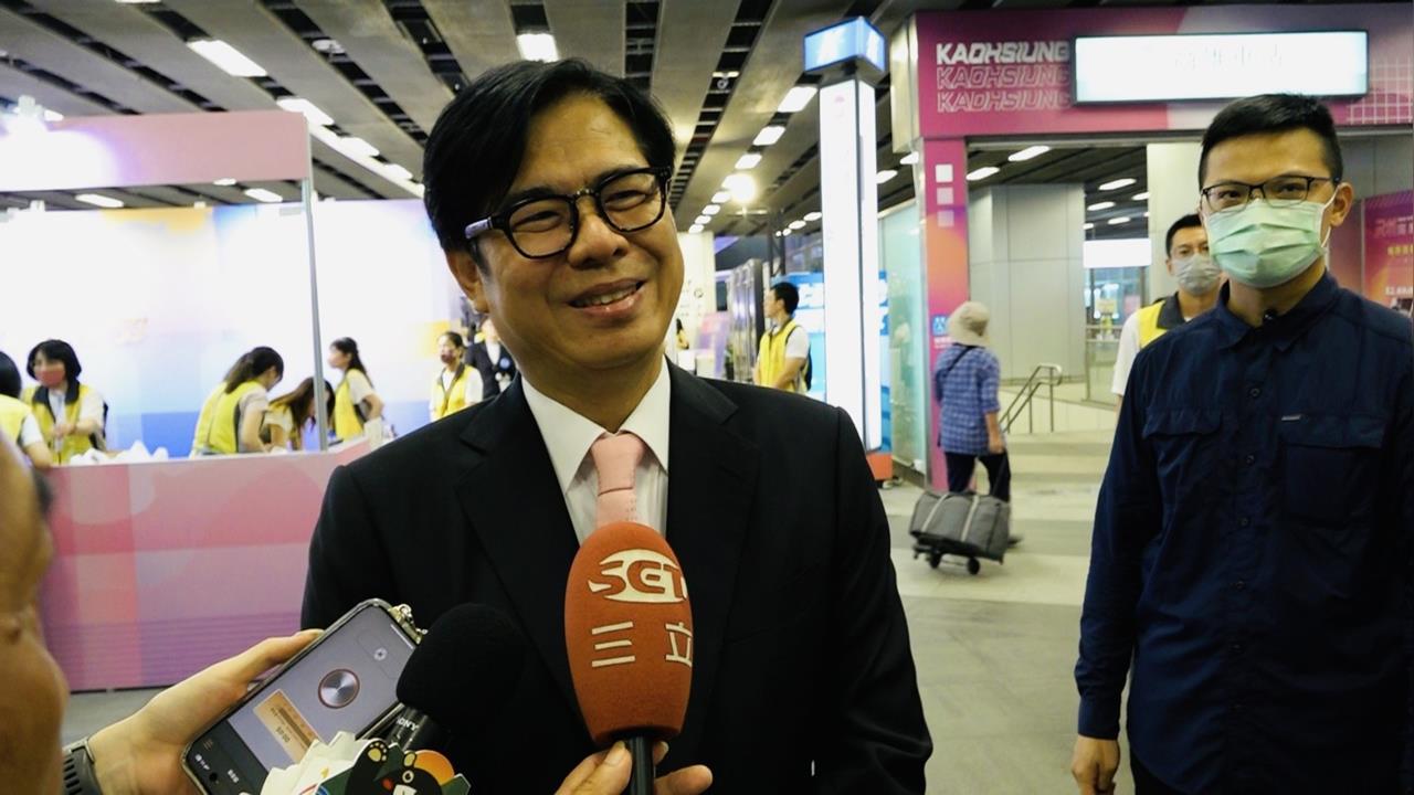 快新聞/陳3歲又上線了!蘇巧慧吐槽合照不夠美 陳其邁神回逗樂記者