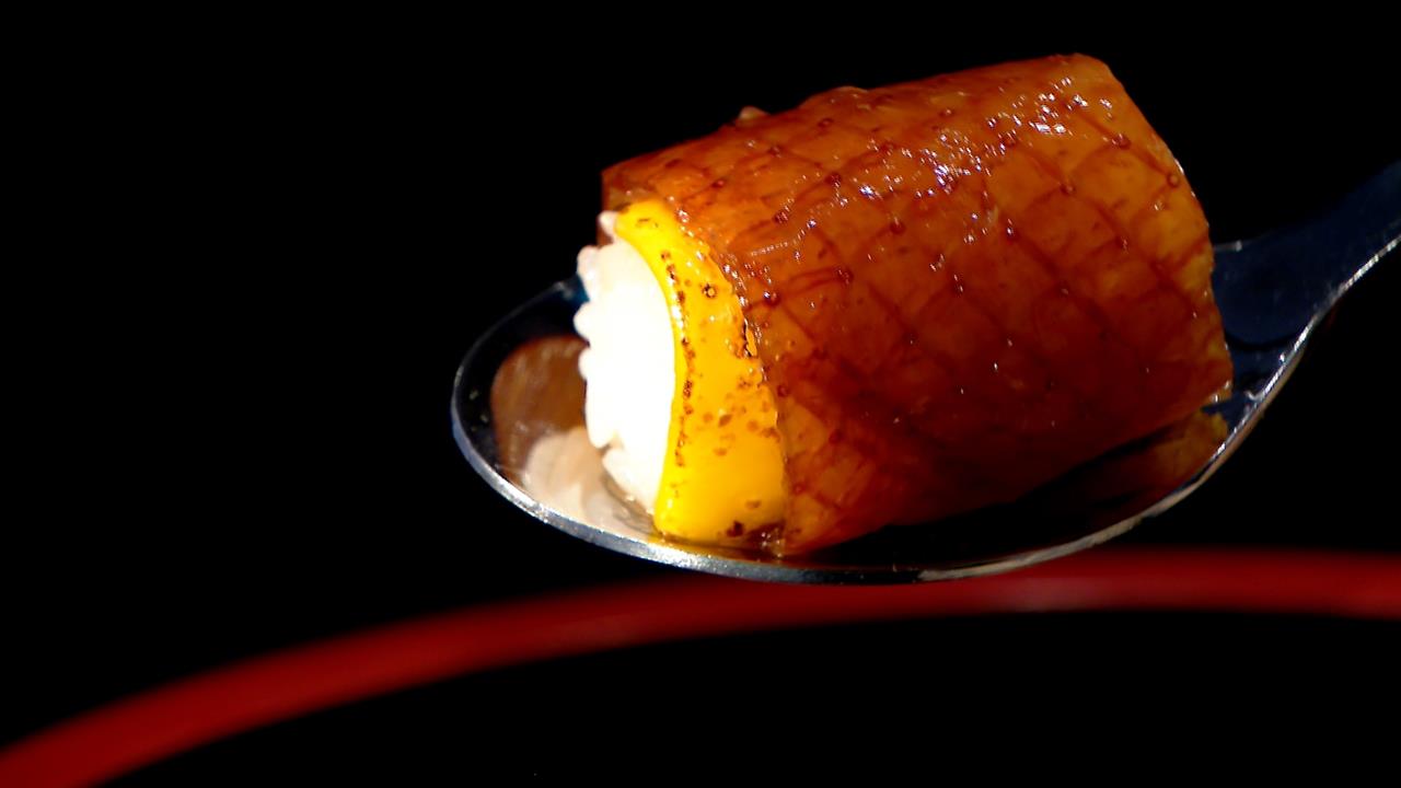 台北烤鴨餐廳融合台菜元素　烤鴨料理刷上海山醬　吃出新滋味