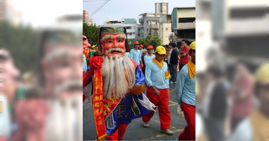 假扮神明真騙錢？台中傳「土地公」晚間上街化緣　民眾怒：每年都出現