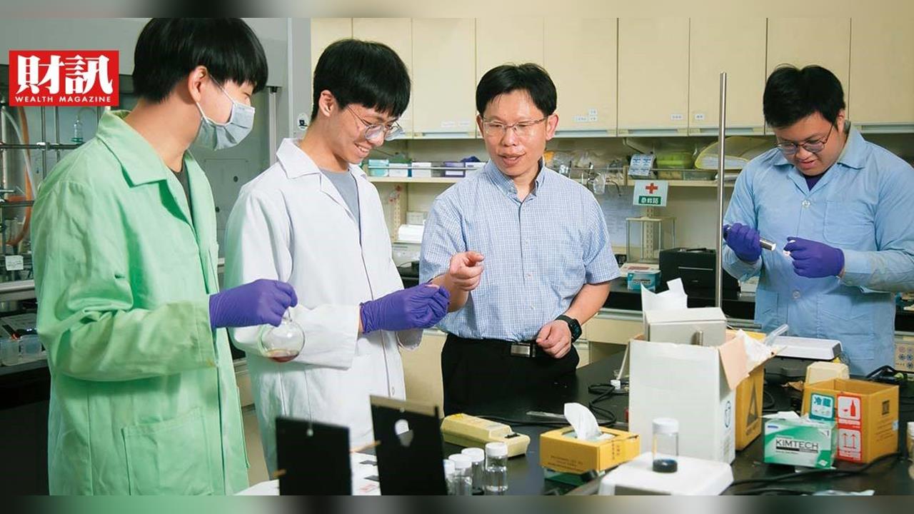 陽明交大不一樣的理學院院長　從實驗室玩到脫口秀 陳俊太　用幽默激發創意的科學人