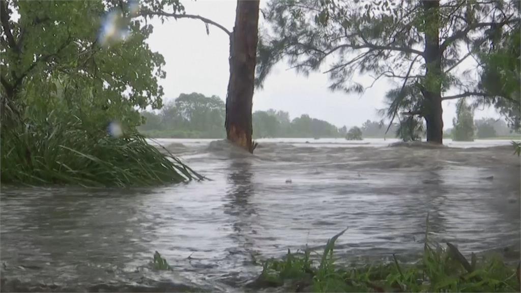 澳洲新南威爾斯遭遇半世紀最慘洪災！上百棟房屋被沖走