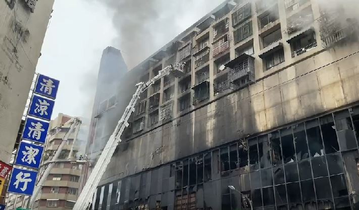快新聞／城中城惡火至少7死14人OHCA　消防局長：可能破30人命危