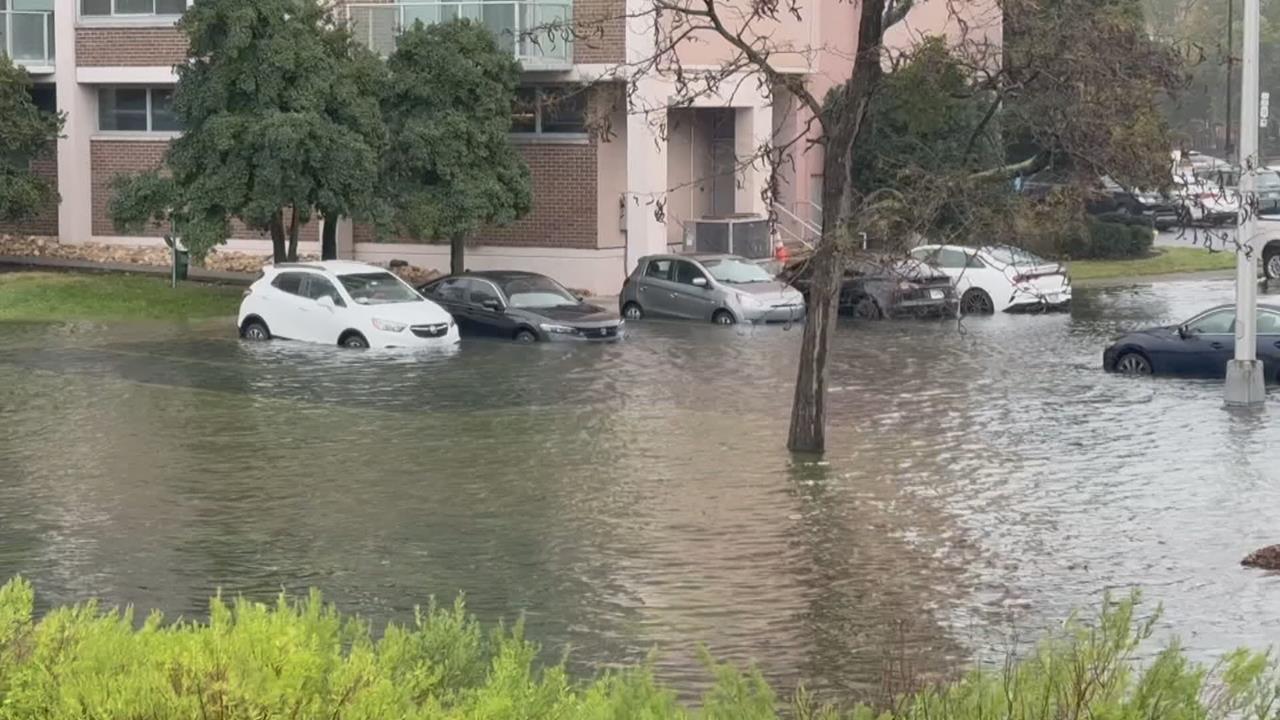 風暴襲美東!維吉尼亞水位暴漲 車子泡水裡