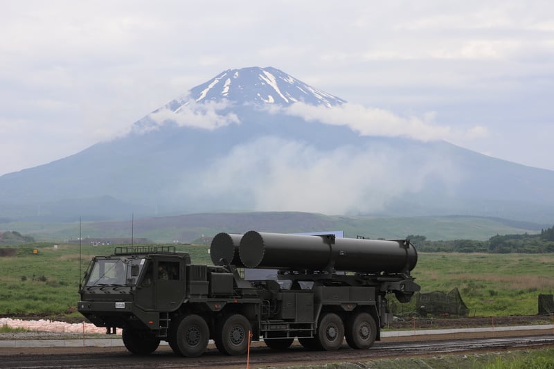 加薪還不夠！為吸引青年人從軍　日本自衛隊軍演一天打掉76噸彈藥