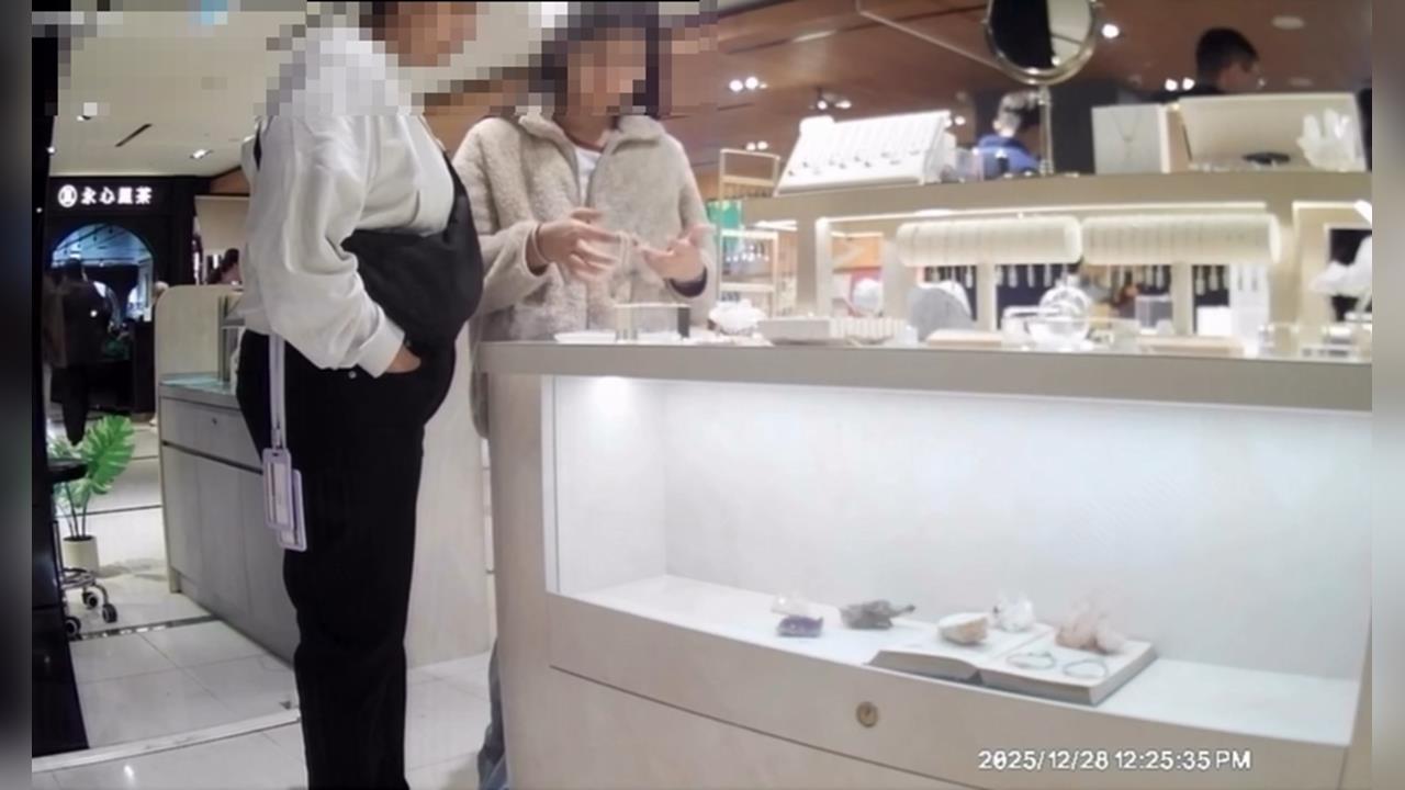 2印度籍女子百貨偷6千元手鍊　警獲報全力追緝中