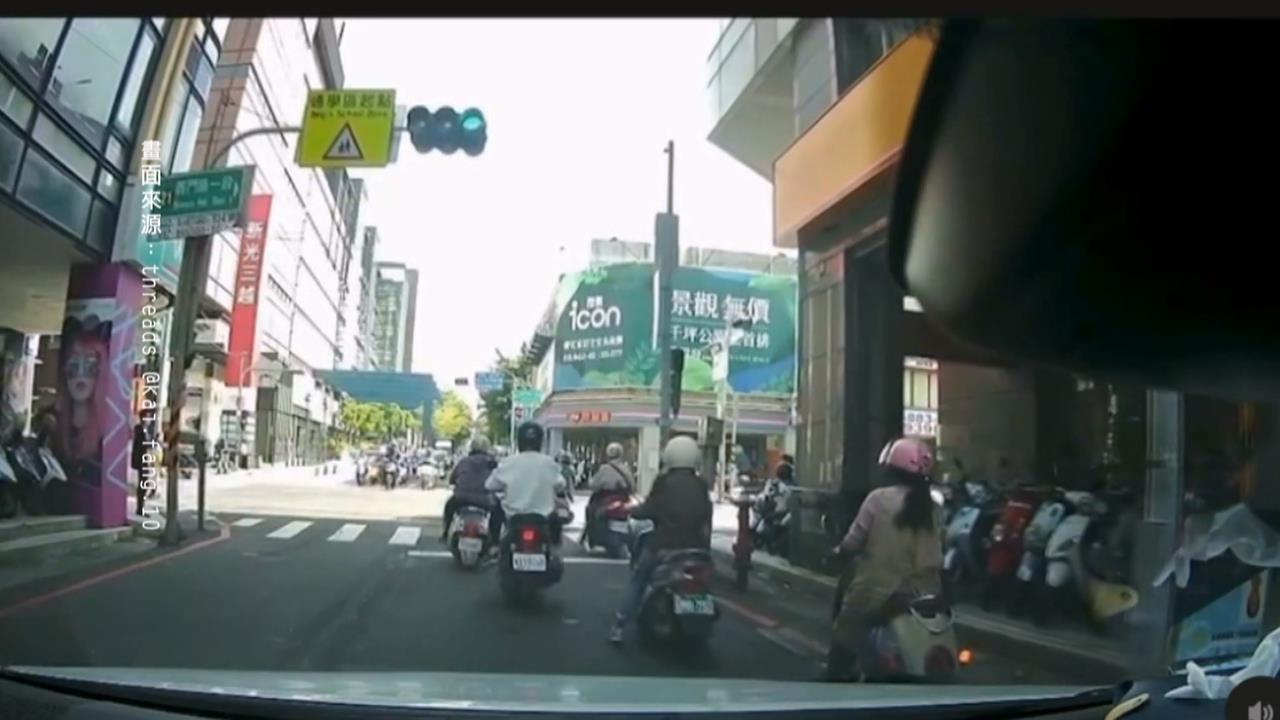 遭乘客質疑繞路飆罵! 小黃運將怒PO網欲提告