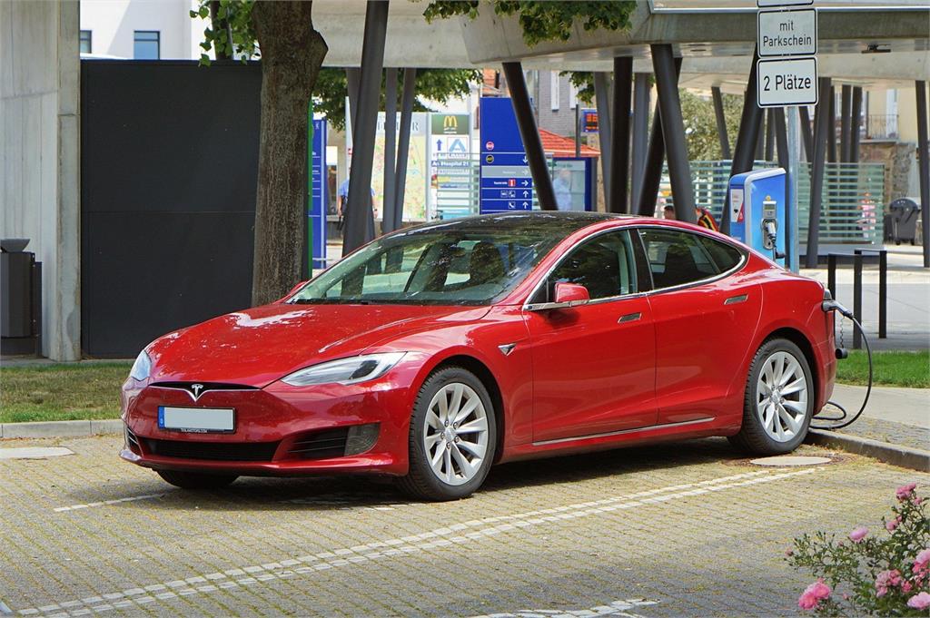 華爾街日報：特斯拉開發低成本Model Y 搶中國市場