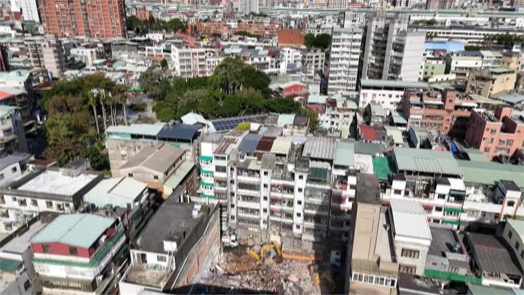 三重建案「釀2屋傾斜」　開挖地下室失誤原因曝光
