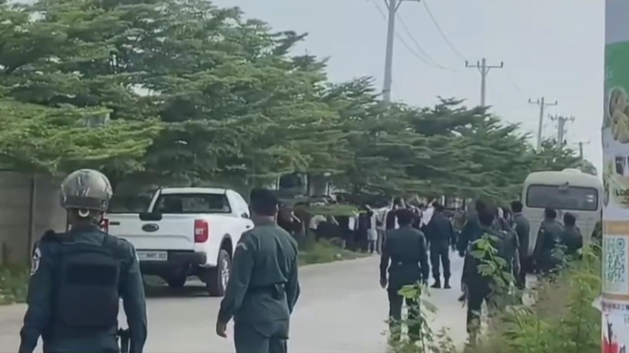 柬埔寨大規模掃蕩詐騙園區　近千名中國籍成員拔腿逃竄