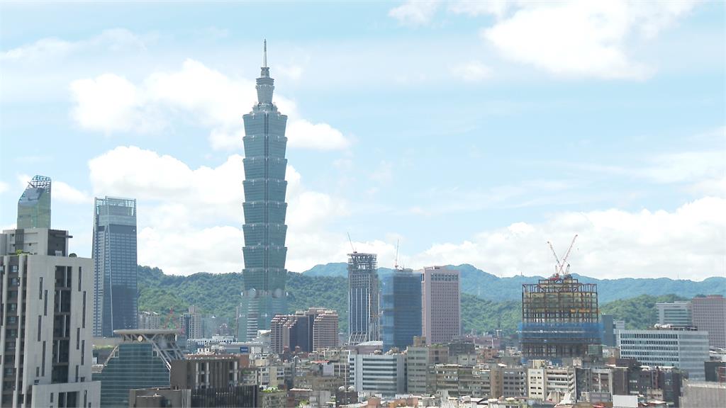 週末恐變天!熱帶低壓生成 最快今晚成輕颱「丹娜絲」