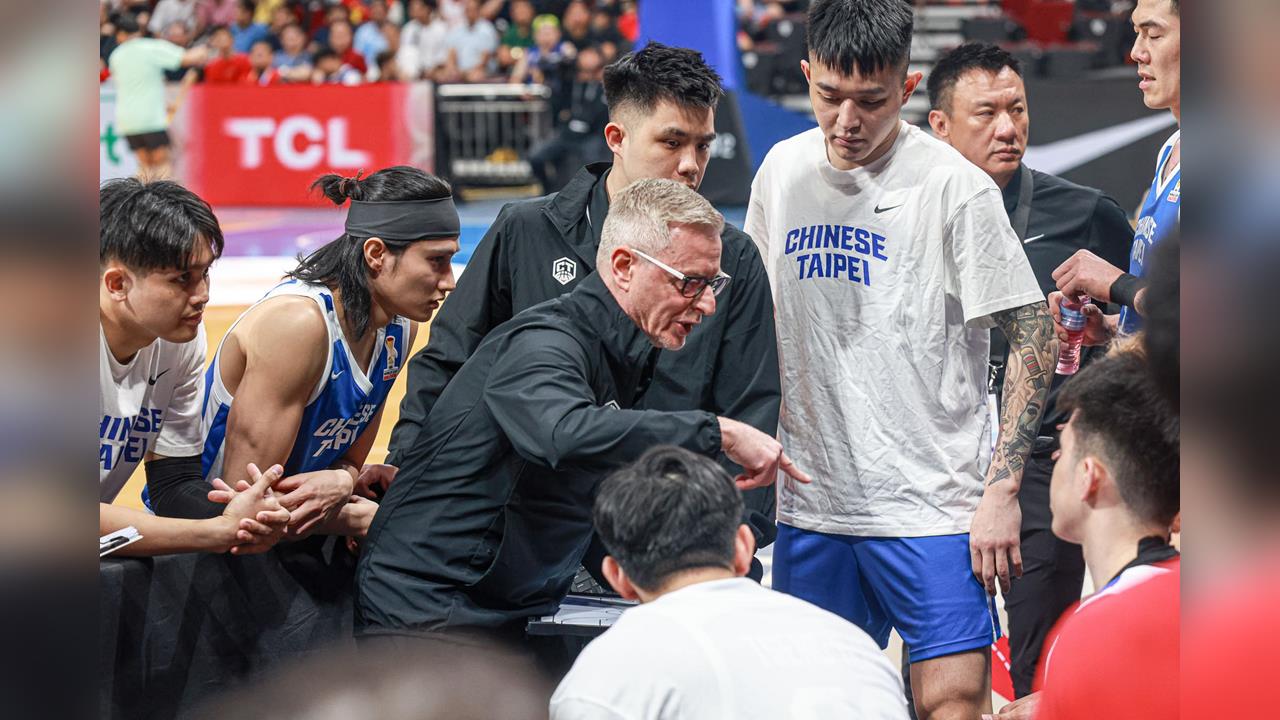 籃球/台灣男籃對決中國!台灣隊決勝節遭逆轉以93比100吞下敗仗