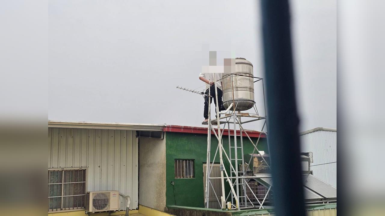 屏東內埔鄉週日警匪對峙　證實嫌犯手中持「震撼彈」