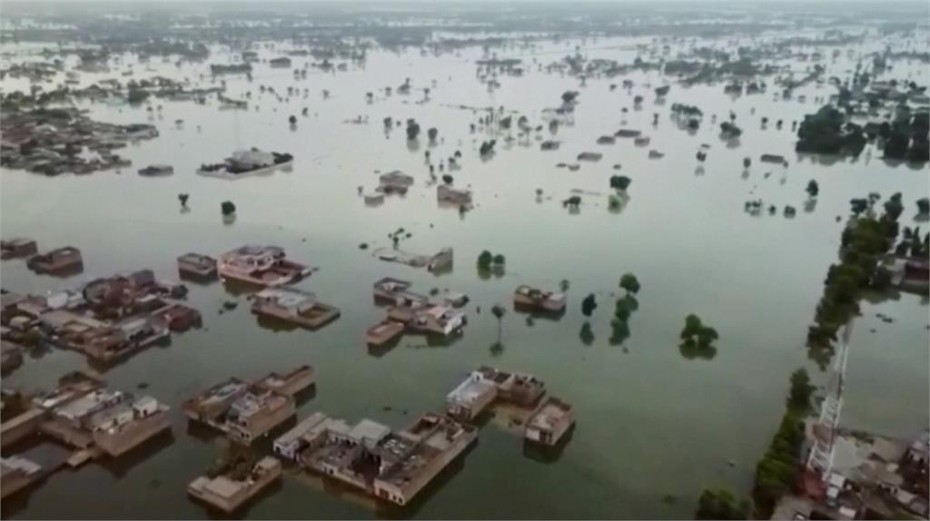 巴基斯坦暴雨災情慘 近千人死.3300萬人受災