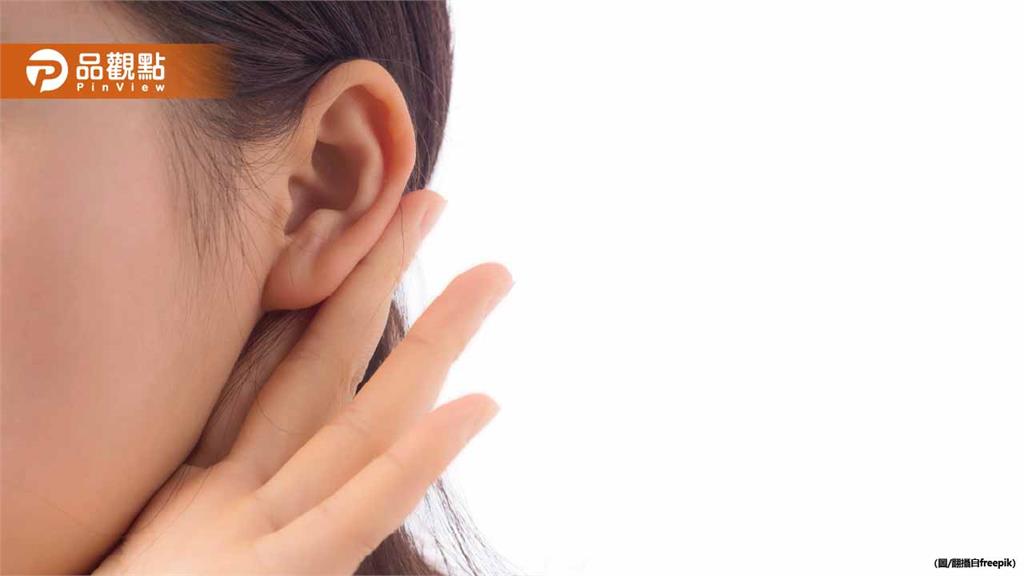 男友激情舔耳「口水太多」 女耳道險釀蜂窩性組織炎