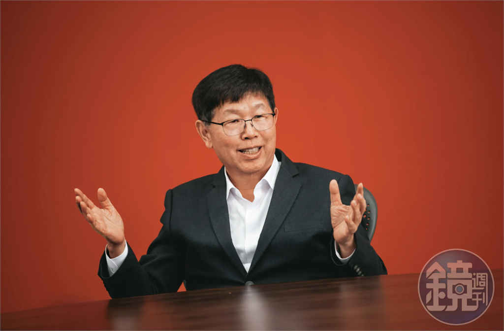 鴻海法說會報喜　劉揚偉笑擁AI伺服器訂單滿手