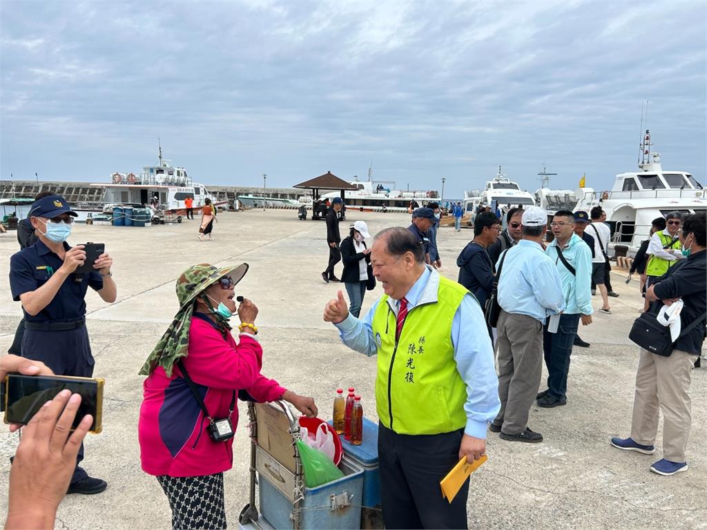 縣政總質詢走入離島　陳光復率隊考查南方四島與花嶼　關注基礎建設與民生需求