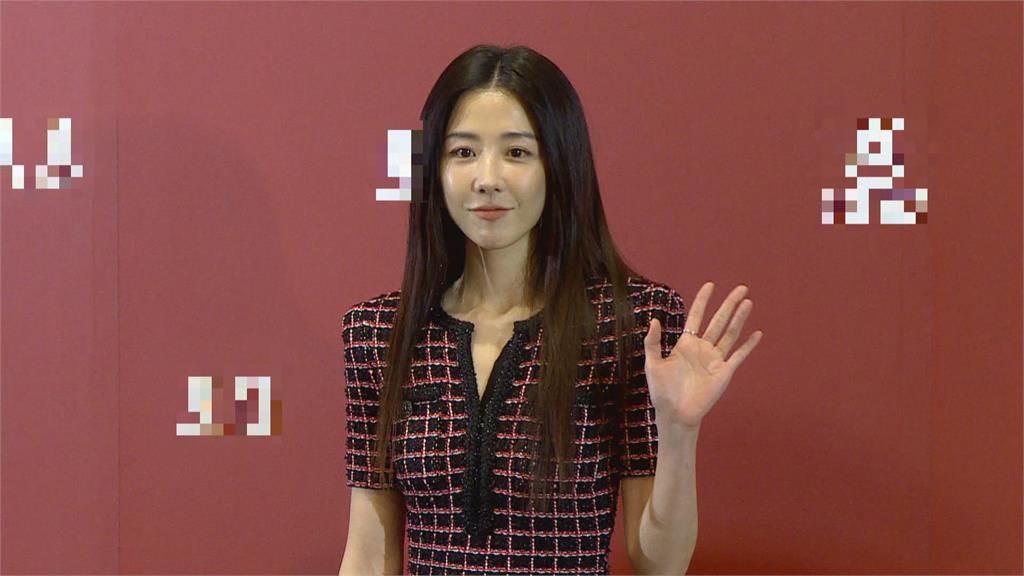 邵雨薇遭爆秘婚吳慷仁！　母急Call電話：結婚怎麼不說　澄清是誤會