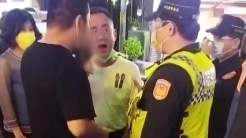脫罩抽菸遭勸 和美鎮長竟嗆所長"很大嗎"