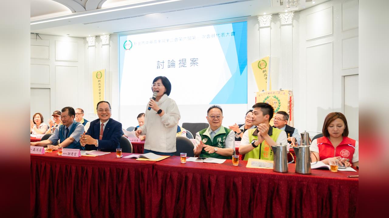 快新聞／中醫藥界力挺！ 蘇巧慧出席新北中藥商公會活動　群眾熱情喊「凍蒜」