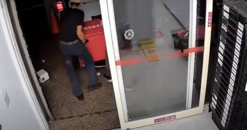 蝦皮智取機整台被偷走！　釣出小編留言網友笑翻