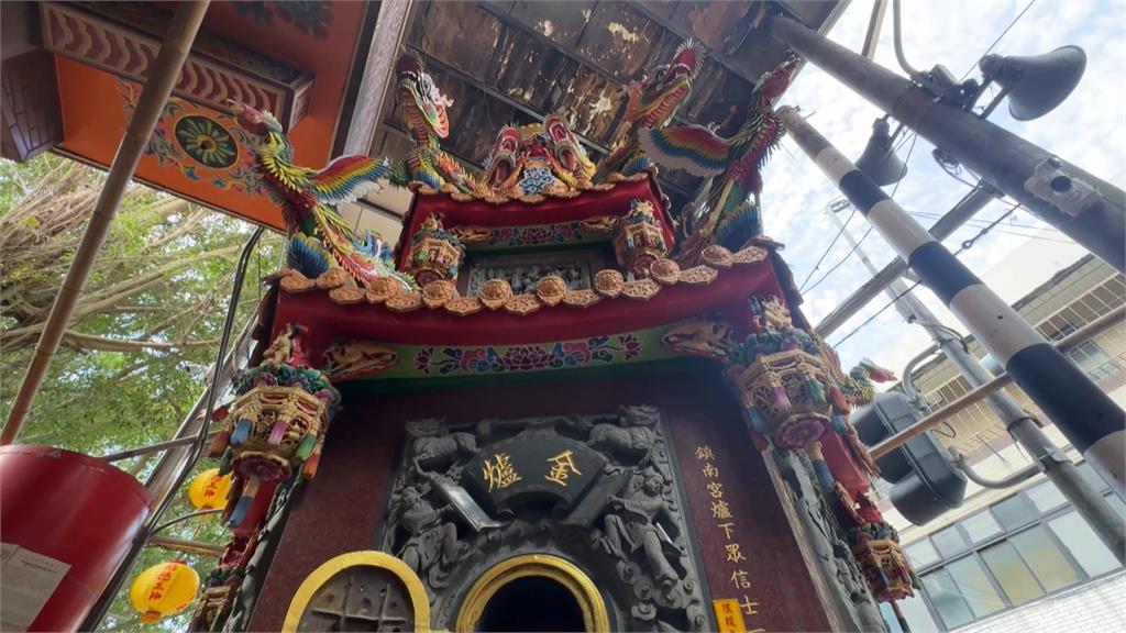 「龍抬頭」土地公生日！　中和鎮南金爐發爐起火...神蹟？