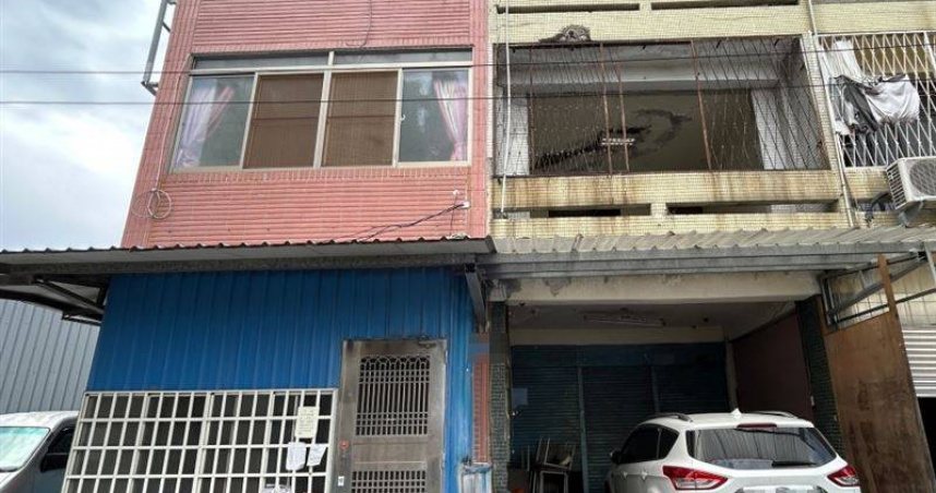 台中版《寄生上流》 屋主回家發現「客廳被鄰居挖洞」隔成房間:這是我家嗎?