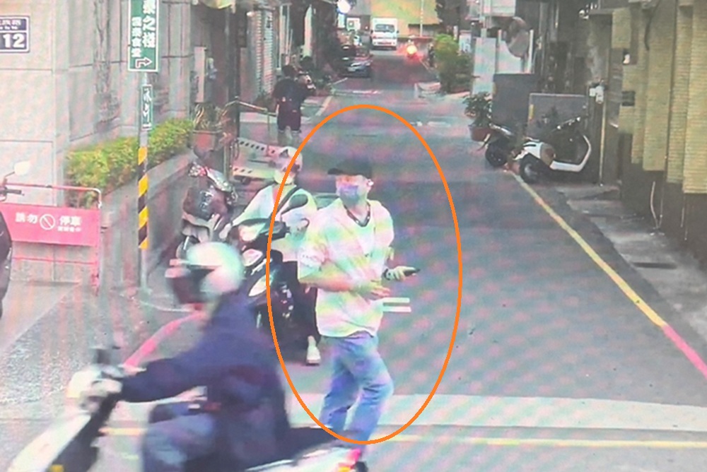 誤信女網友代領普發現金　60歲男寄出提款卡淪人頭帳戶