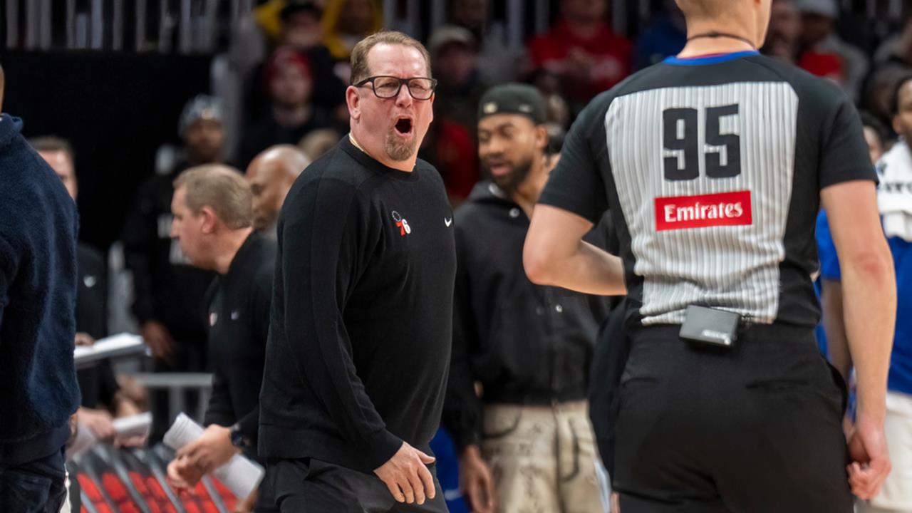 NBA(影)/搶劫啊!對手讀秒發球「前場跑到後場」未違例致勝 76人傻眼球迷崩潰