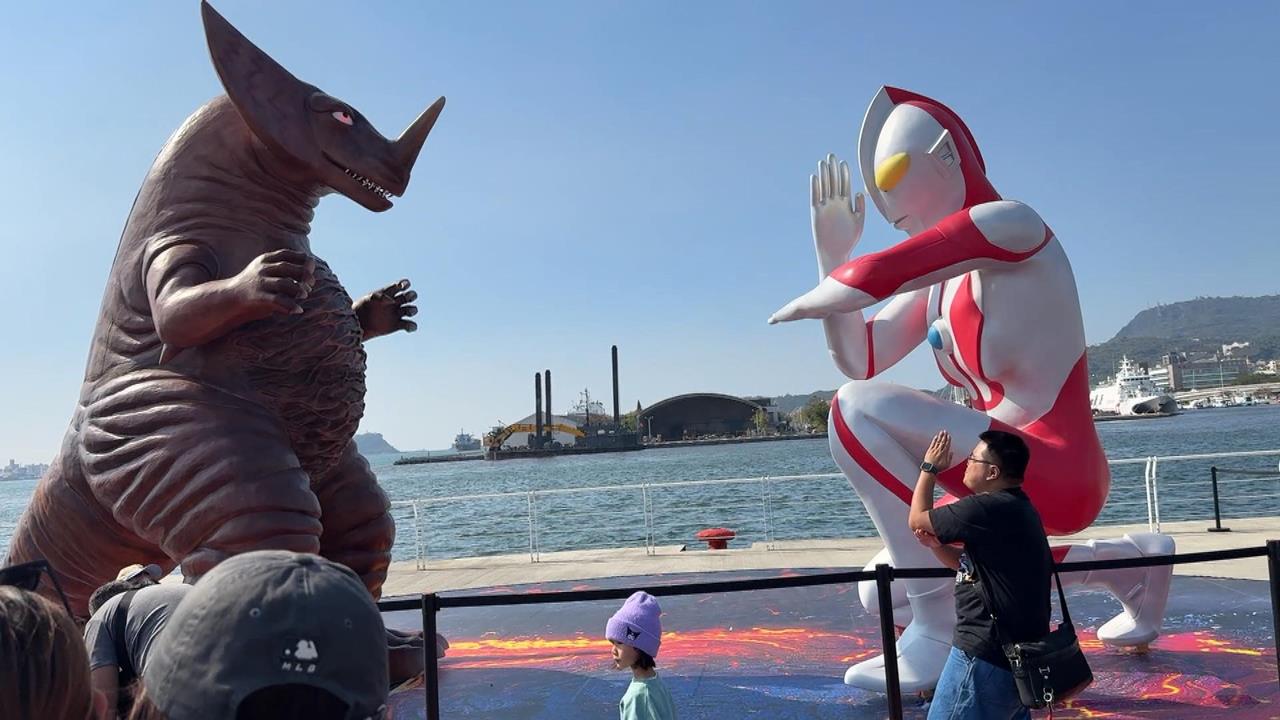 冬日遊樂園開幕第四天　高雄郵局推限量郵票套組遭瘋搶