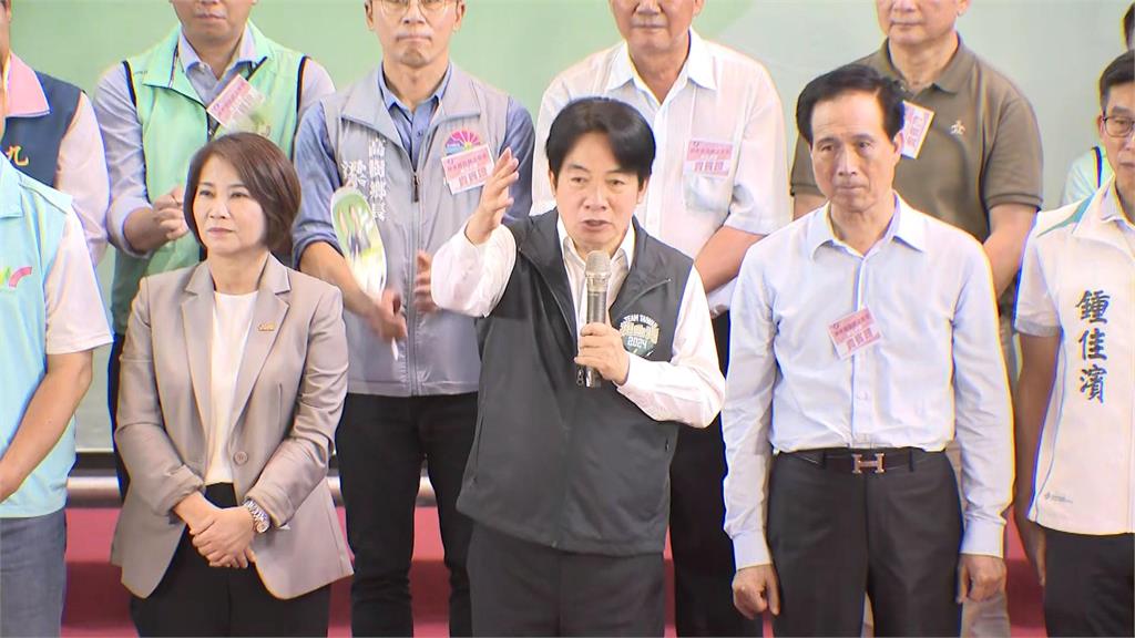 左批侯九二、右批柯重啟服貿　賴清德火力全開猛攻