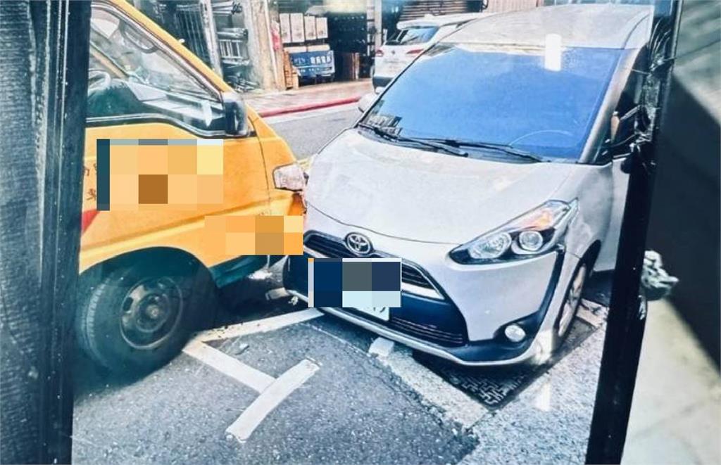 快新聞／北市內湖娃娃車遭撞！肇事駕駛恍神跨雙黃線釀禍　所幸師生平安無事