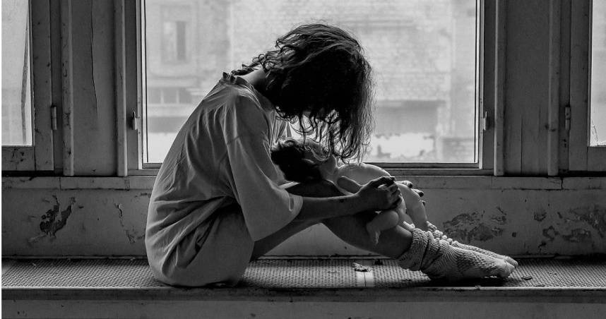 領養小孩竟發現是「丈夫親生的」　人妻崩潰離婚