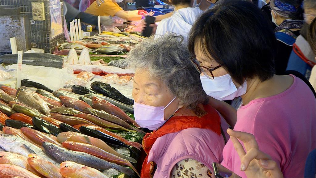 年前海鮮價格波動大！　「沙公蟹」每斤從850漲到1100元